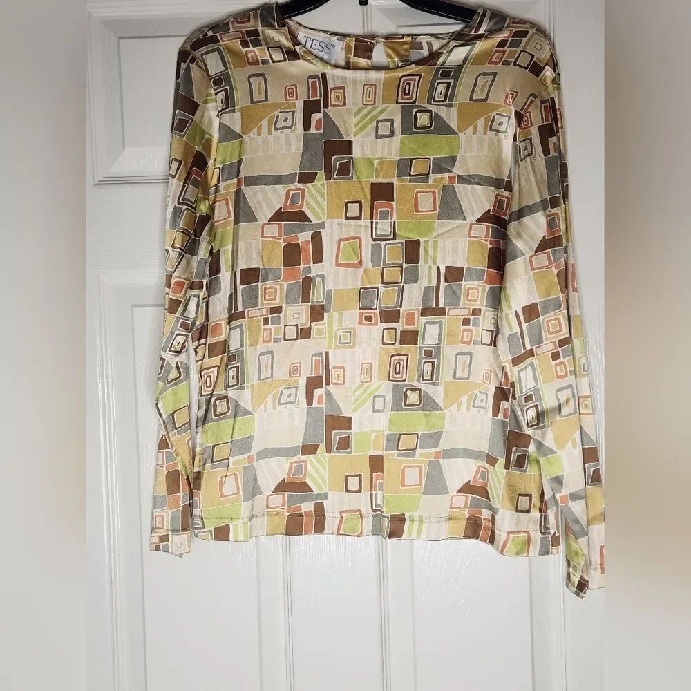 Tess L Ivory Multicolor Silk Blend Long sleeve Women’s Top Blouse